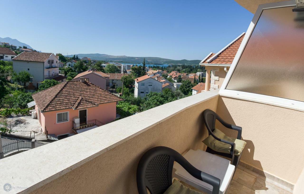 Apartmani Kankaras - Sea View Τίβατ Εξωτερικό φωτογραφία